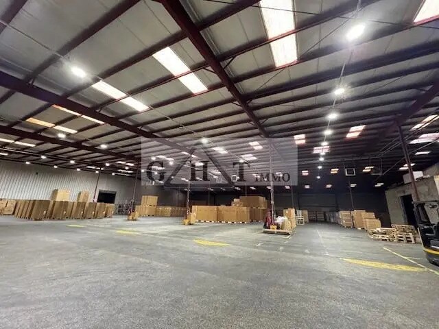 Industriel/Logistique dans Angerville à vendre - Photo intérieure – Image 2 sur 6