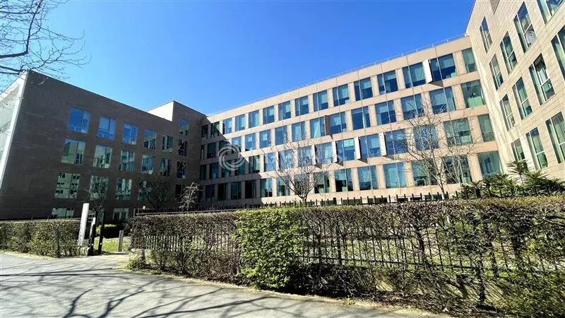 Bureau dans Montévrain à louer Photo de l’immeuble– Image 1 sur 8