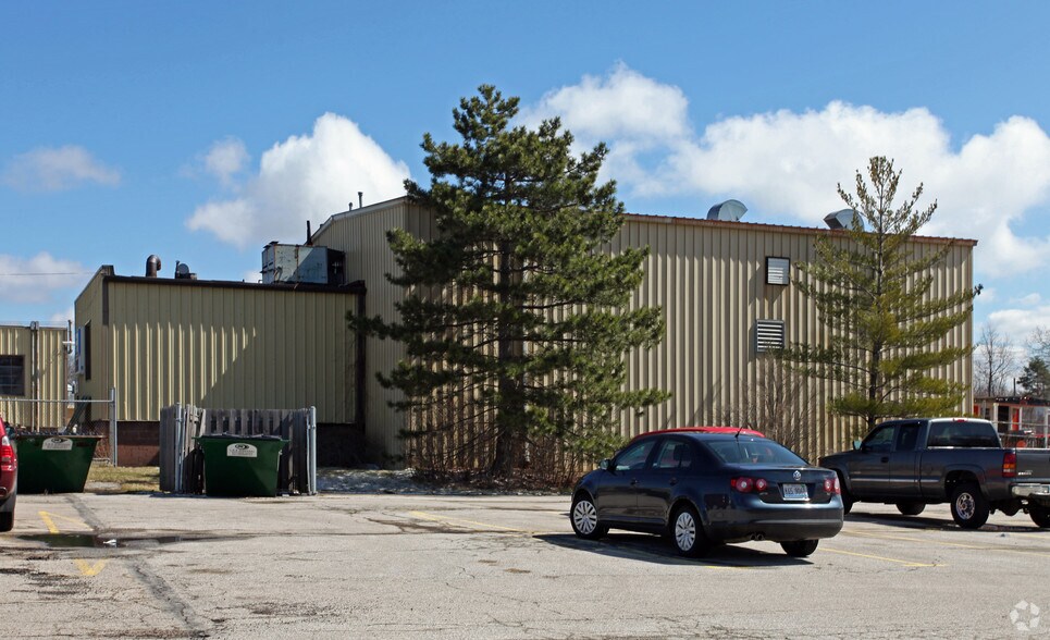 3.825 AC Development or CRE Opportunity portefeuille de 2 biens à vendre sur LoopNet.fr - Photo de l’immeuble – Image 2 sur 16