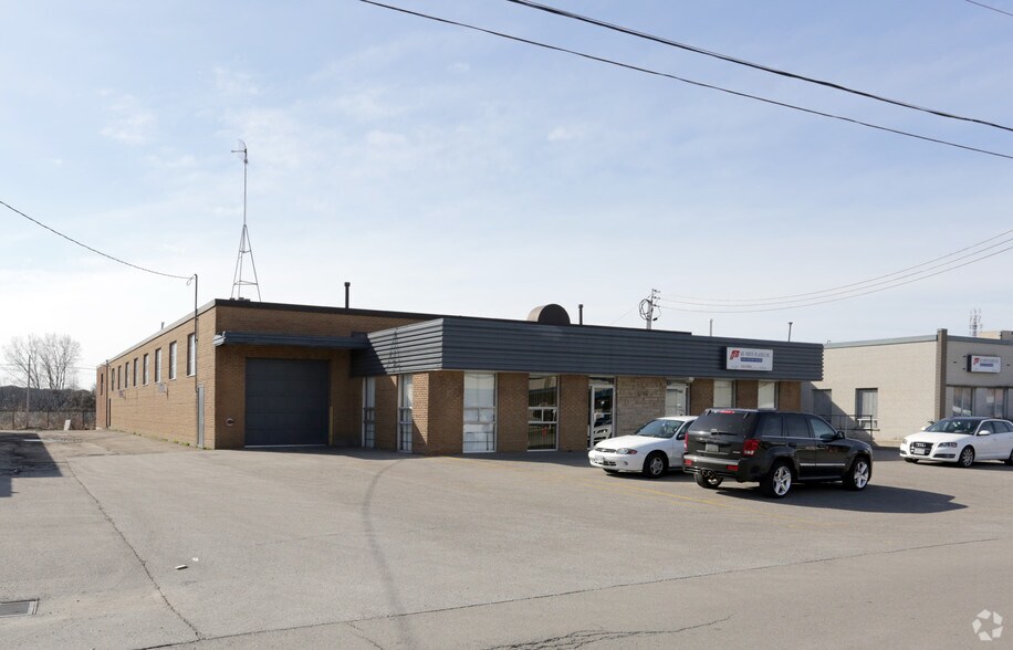 1736-1746 Mattawa Ave, Mississauga, ON à vendre - Photo de l’immeuble – Image 3 sur 12