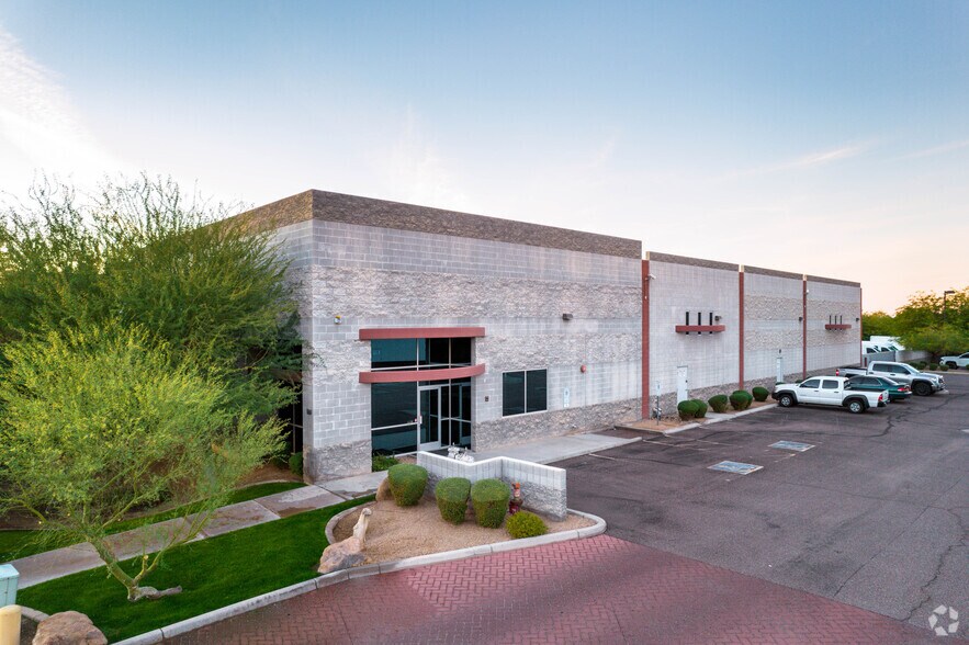 160 E Corporate Pl, Chandler, AZ à vendre - Photo de l’immeuble – Image 3 sur 6
