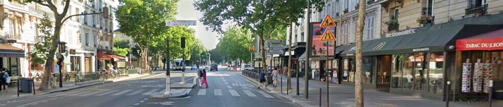 Local commercial dans Paris à louer - Photo de l’immeuble – Image 2 sur 2