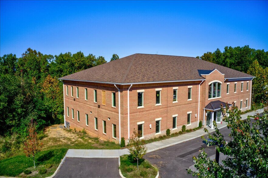3070 Electric Rd, Roanoke, VA à louer - Photo de l’immeuble – Image 3 sur 8