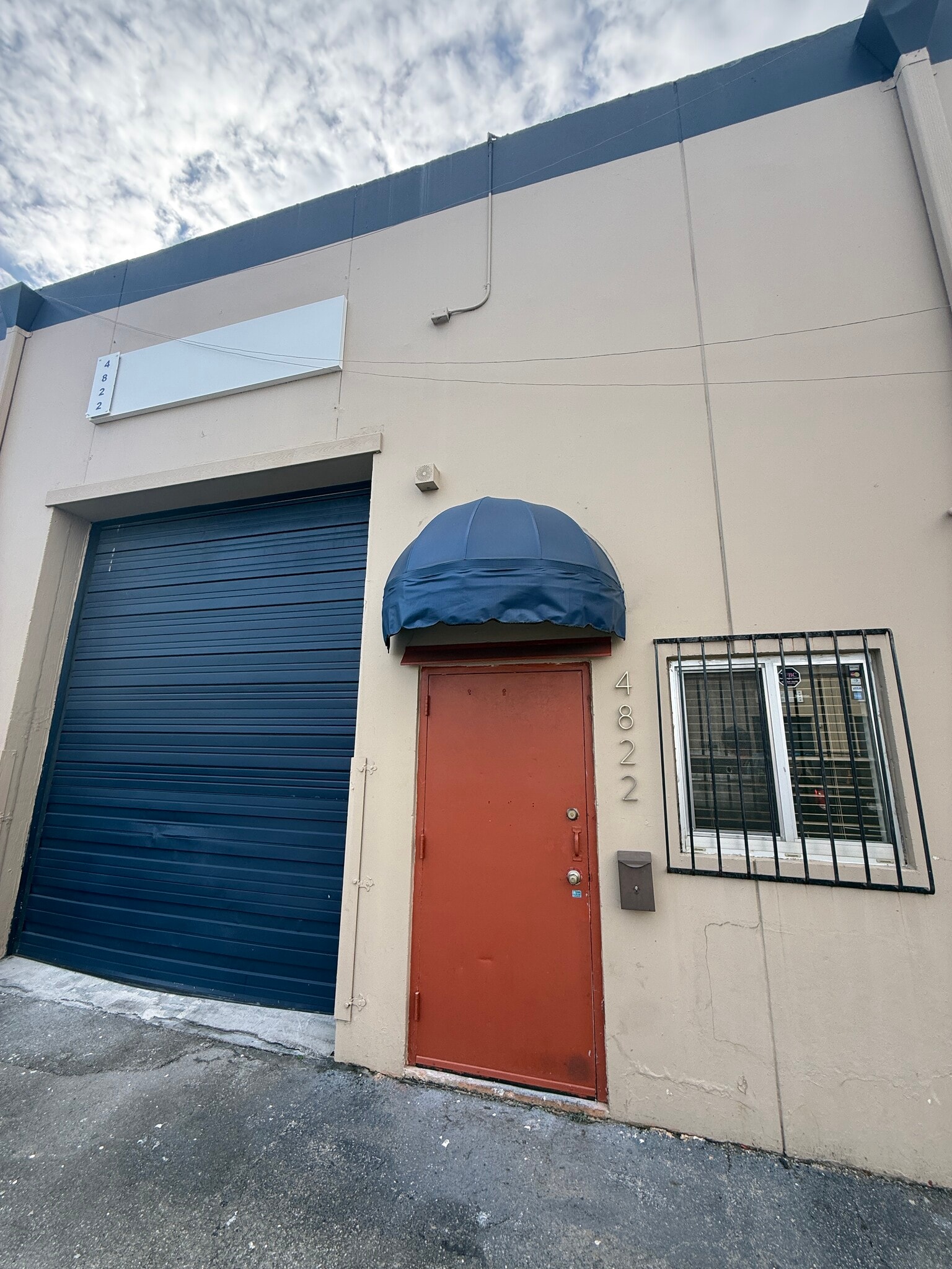 4834-4890 SW 75th Ave, Miami, FL à louer Photo intérieure– Image 1 sur 11