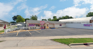 Plus de détails pour 123 Alton Rd, Carlinville, IL - Local commercial à vendre