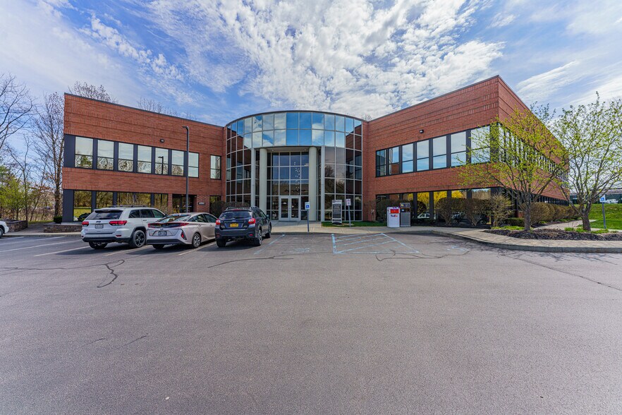 10 maxwell Dr, Clifton Park, NY à louer - Photo de l’immeuble – Image 3 sur 108