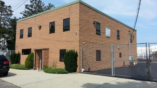 Plus de détails pour 32 Holman Blvd, Hicksville, NY - Bureau à vendre