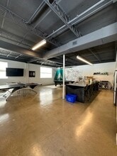 1570 Boulevard Of The Arts, Sarasota, FL à louer Photo de l’immeuble– Image 2 sur 9