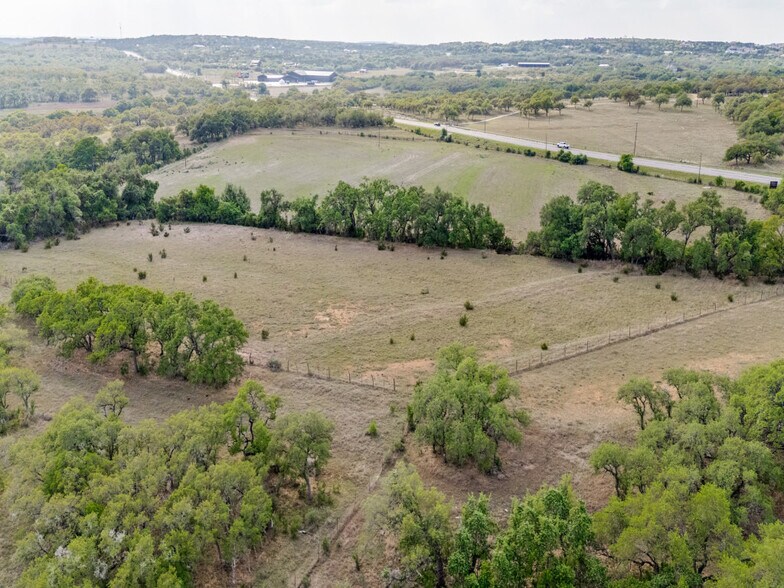 745 State 46 E hwy, Boerne, TX à vendre - Photo de l’immeuble – Image 3 sur 4
