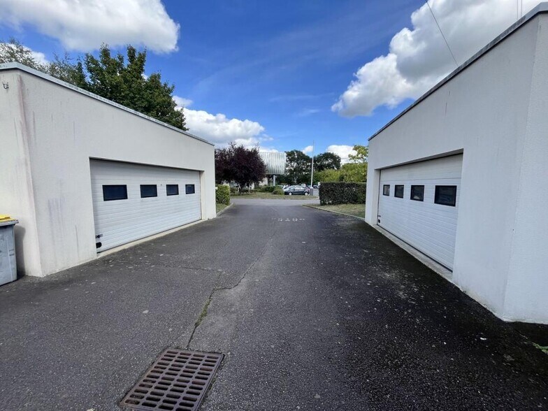 Bureau dans Bruz à vendre - Photo de l’immeuble – Image 2 sur 12