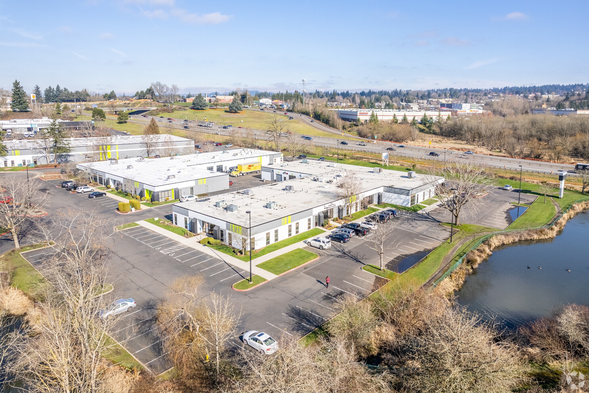 12100-12120 SW Garden Pl, Tigard, OR à louer Photo de l’immeuble– Image 1 sur 9