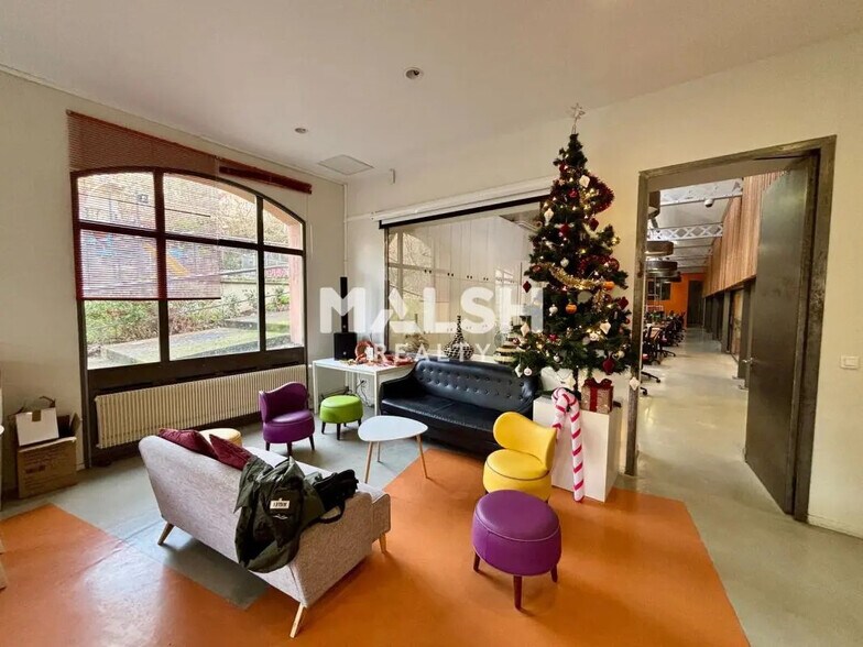 Bureau dans Lyon à louer - Photo de l’immeuble – Image 2 sur 14