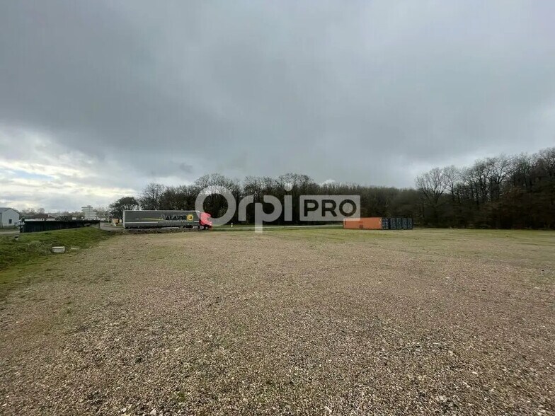 Terrain dans Torcy à vendre - Photo de l’immeuble – Image 3 sur 7