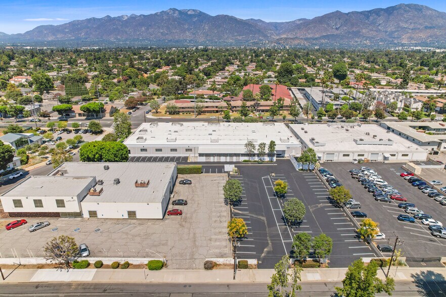 400 E Live Oak Ave, Arcadia, CA à vendre - Aérien – Image 3 sur 14