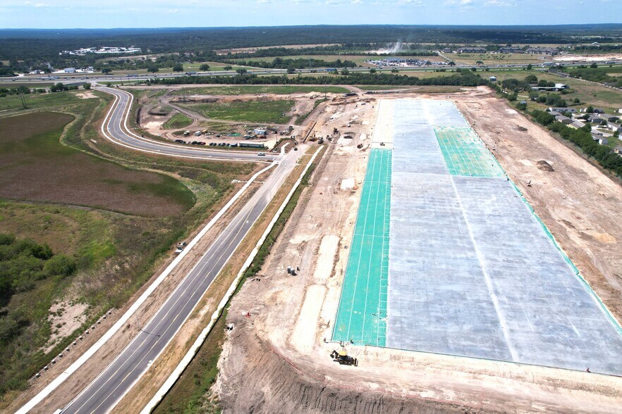 San Marcos Business Park, San Marcos, TX à vendre - Photo de la construction – Image 2 sur 5