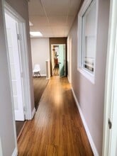 171 E Thousand Oaks Blvd, Thousand Oaks, CA à louer Photo intérieure– Image 1 sur 4