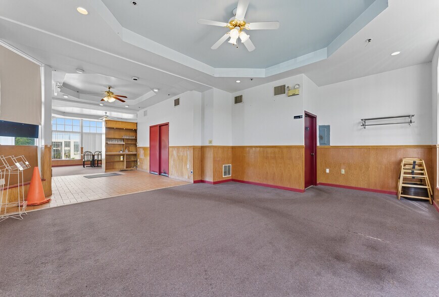 11 College St, South Hadley, MA à louer - Photo de l’immeuble – Image 3 sur 8