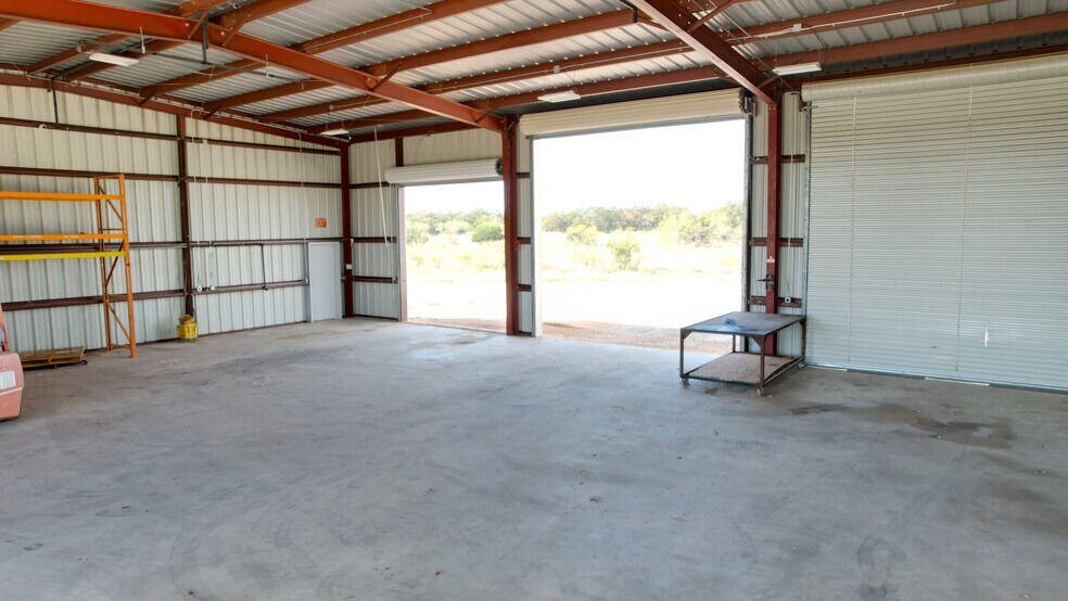 3153 W Ammann Rd, Bulverde, TX à louer - Photo intérieure – Image 3 sur 17