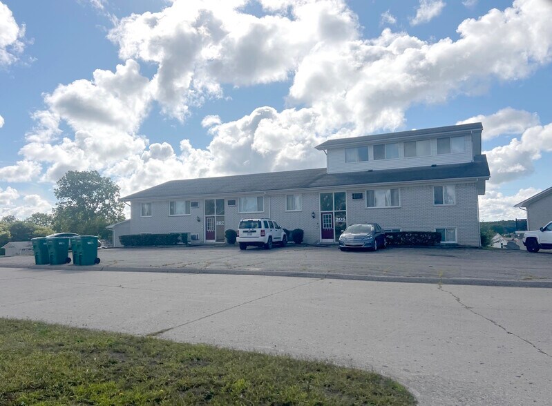 Hillview Apartments portefeuille de 3 biens à vendre sur LoopNet.fr - Photo de l’immeuble – Image 2 sur 5