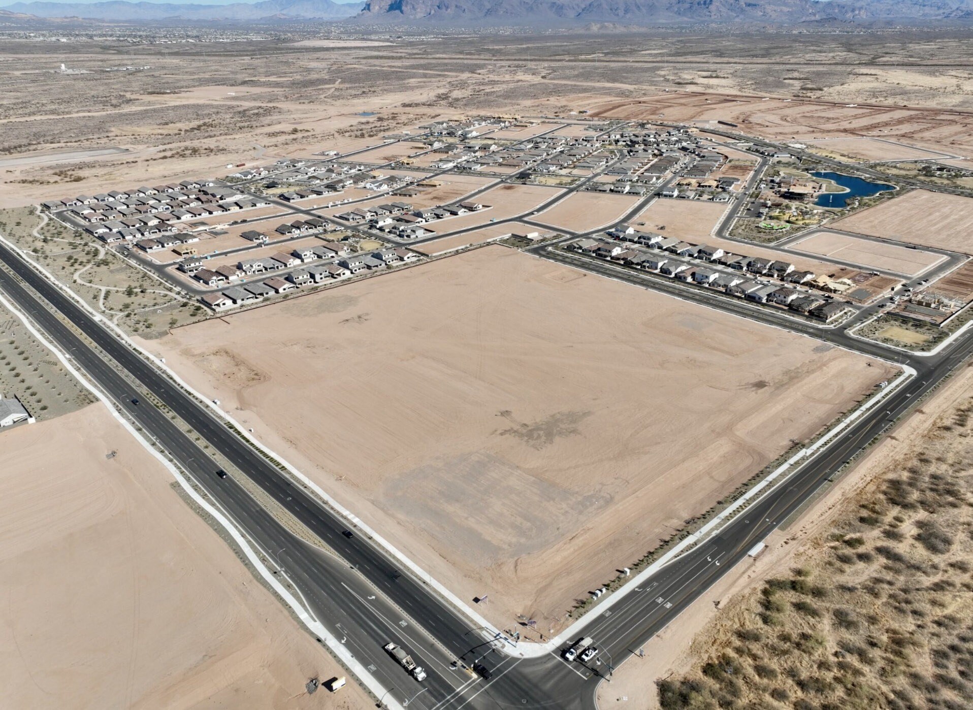 NEC Ironwood & Ray Rd, Apache Junction, AZ à louer Photo de l’immeuble– Image 1 sur 5