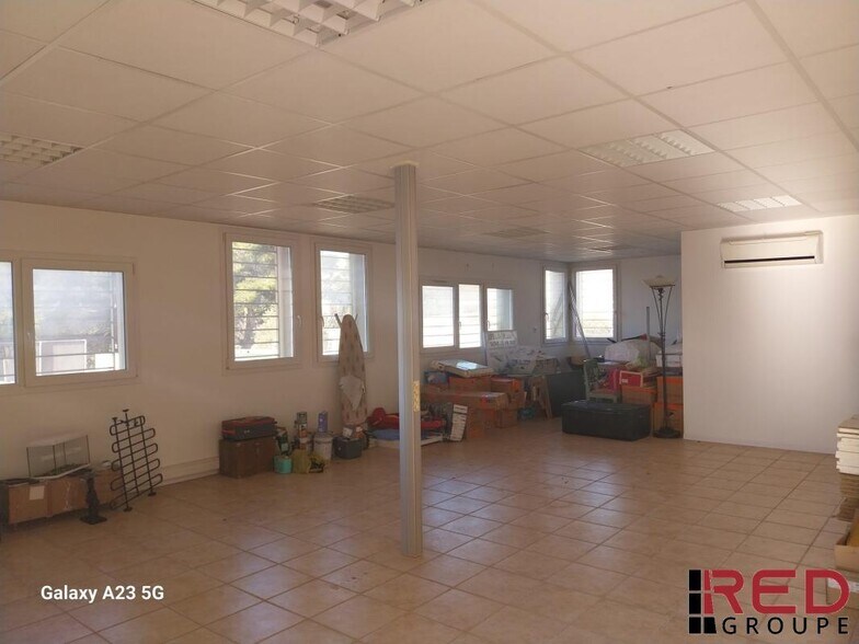 Bureau dans Septèmes-les-Vallons à louer - Photo intérieure – Image 1 sur 7