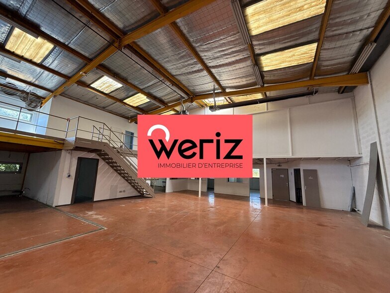 Industriel/Logistique dans Vitrolles à louer - Photo de l’immeuble – Image 3 sur 7