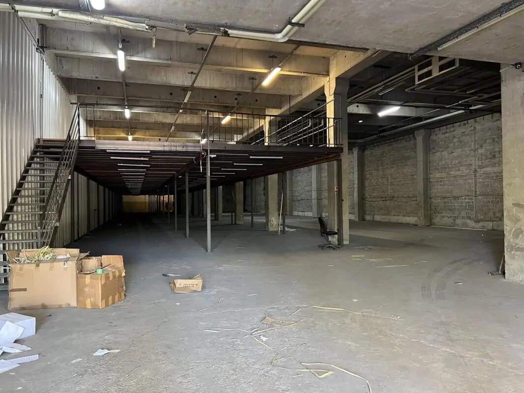 Bureau dans Garges-lès-Gonesse à louer Photo de l’immeuble– Image 1 sur 2