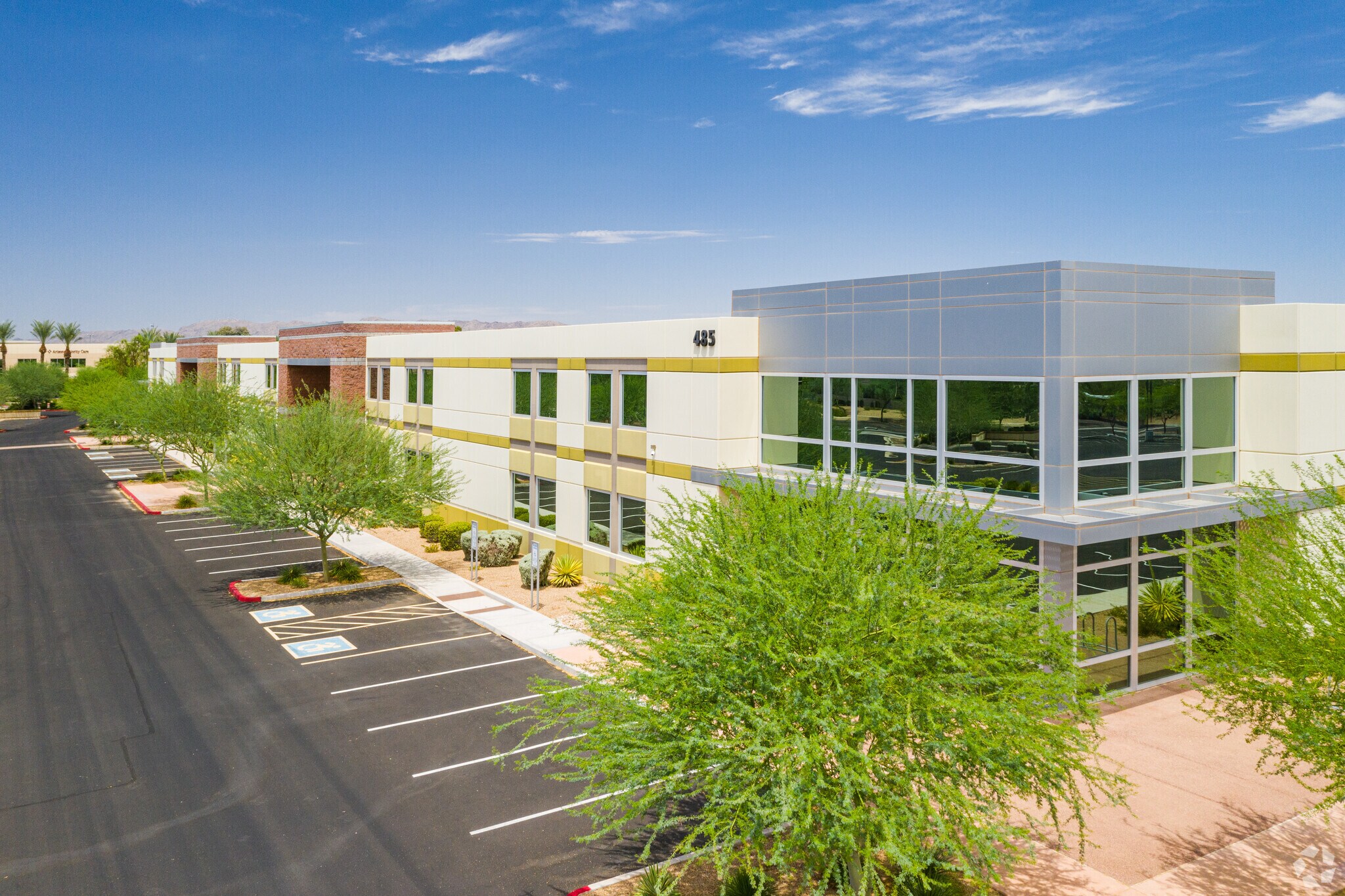 485 N Juniper Dr, Chandler, AZ à louer Photo principale– Image 1 sur 12
