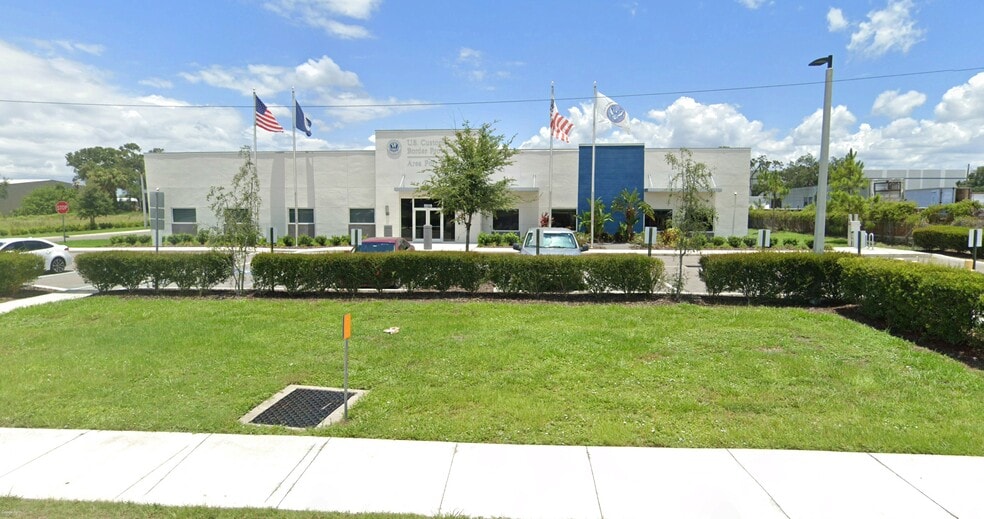 5519-5525 W Hillsborough Ave, Tampa, FL à vendre - Photo de l’immeuble – Image 3 sur 4