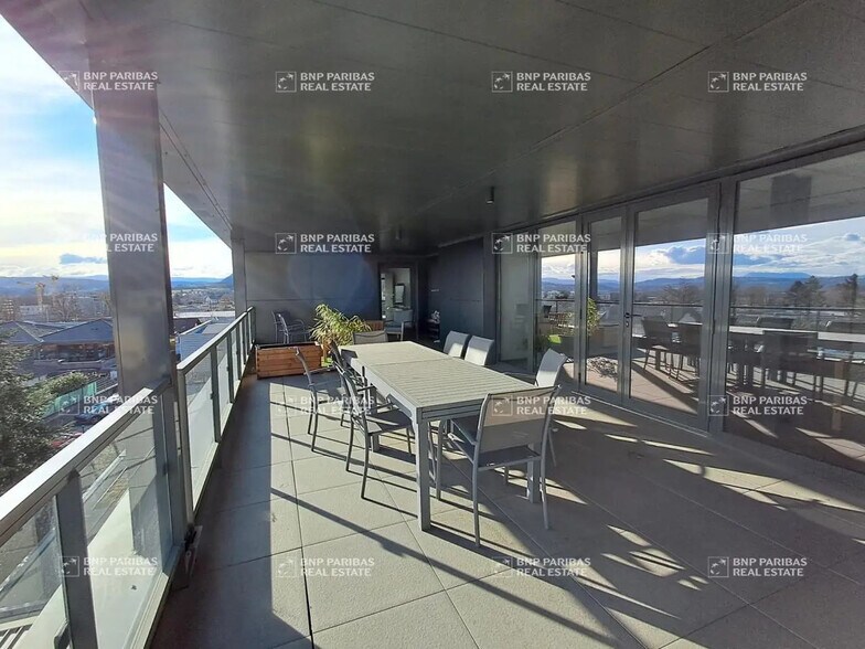 Bureau dans Annecy à vendre - Photo de l’immeuble – Image 2 sur 14