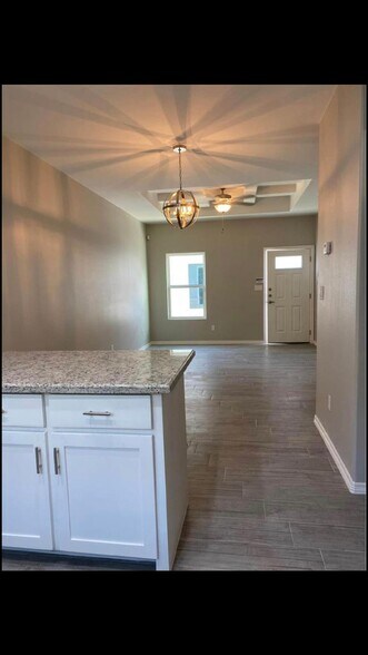2104 Stauffer St, Weslaco, TX à vendre - Photo de l’immeuble – Image 2 sur 6