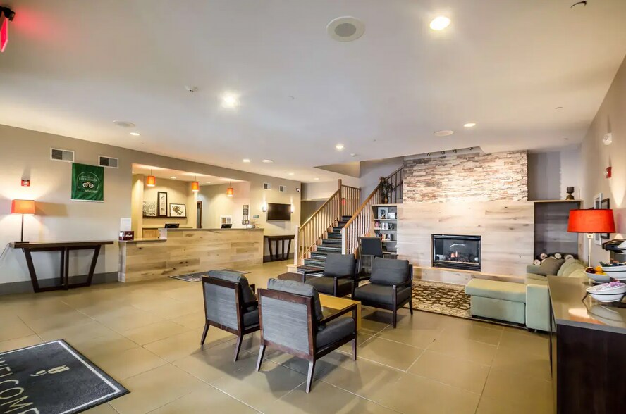121 Merwin Way, Fond Du Lac, WI à vendre - Photo de l’immeuble – Image 3 sur 14