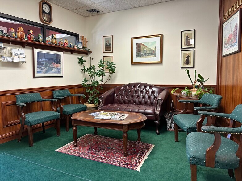 8-10 Byington Pl, Norwalk, CT à louer - Photo intérieure – Image 3 sur 14