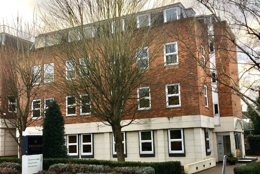 39-43 Monument Hl, Weybridge à louer - Photo de l’immeuble – Image 1 sur 17