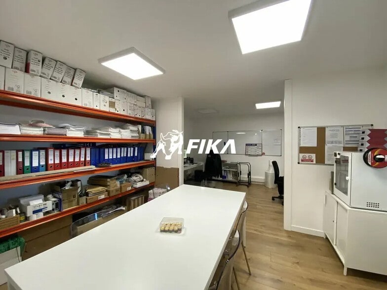 Local d’activités dans Montrabé à louer - Photo intérieure – Image 3 sur 4