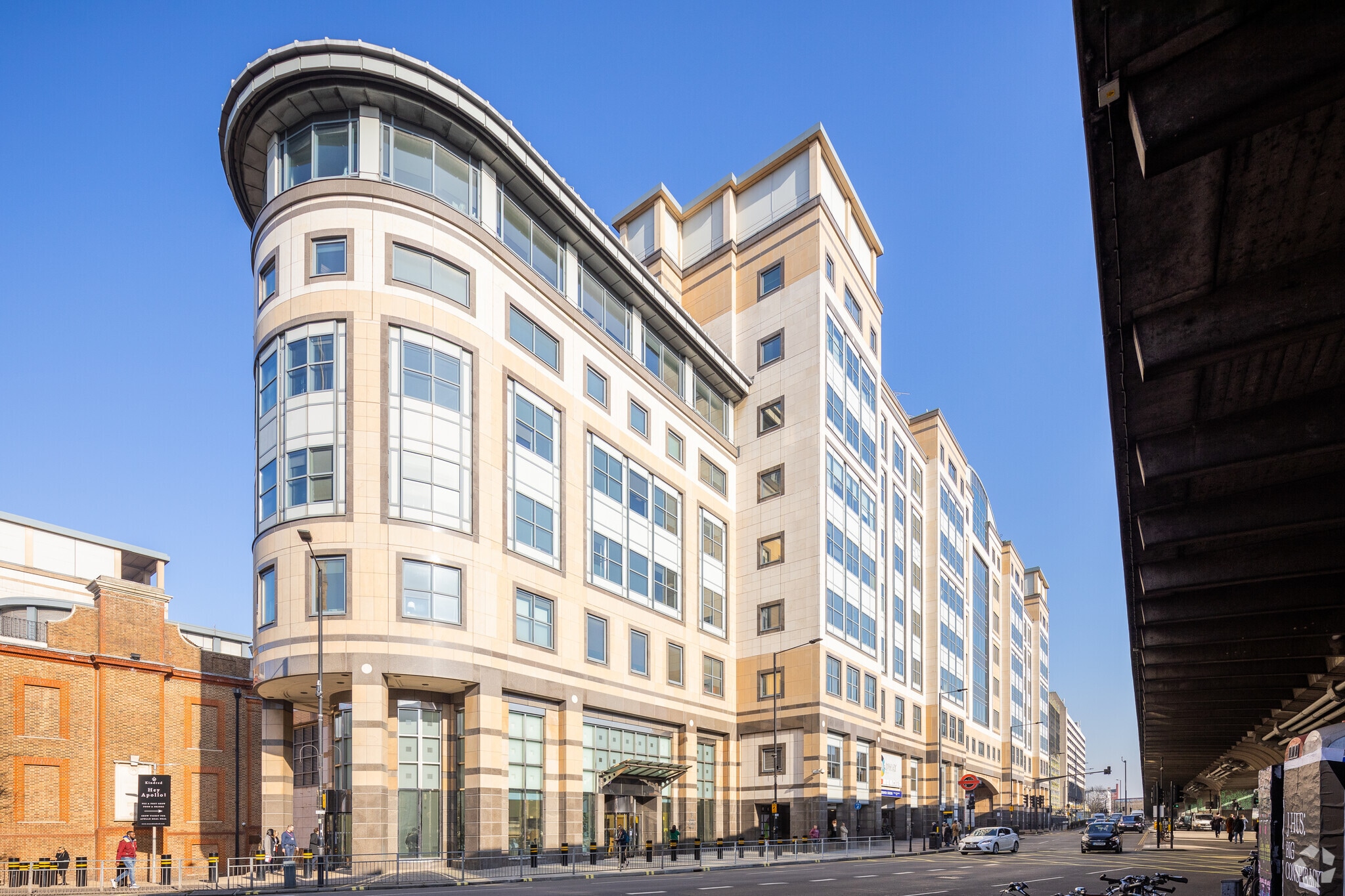 1 Hammersmith Broadway, Londres à louer Photo principale– Image 1 sur 13