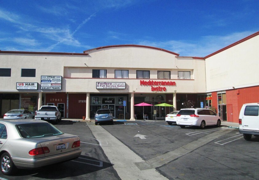 17919-17977 Ventura Blvd, Encino, CA à louer - Photo principale – Image 1 sur 1