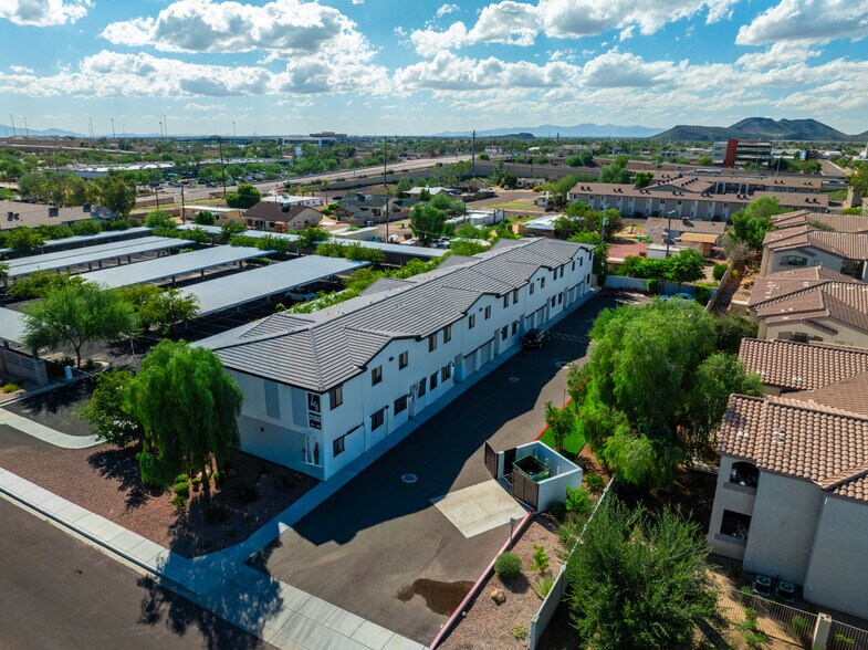21050 N 23rd Ave, Phoenix, AZ à vendre - Photo de l’immeuble – Image 2 sur 9