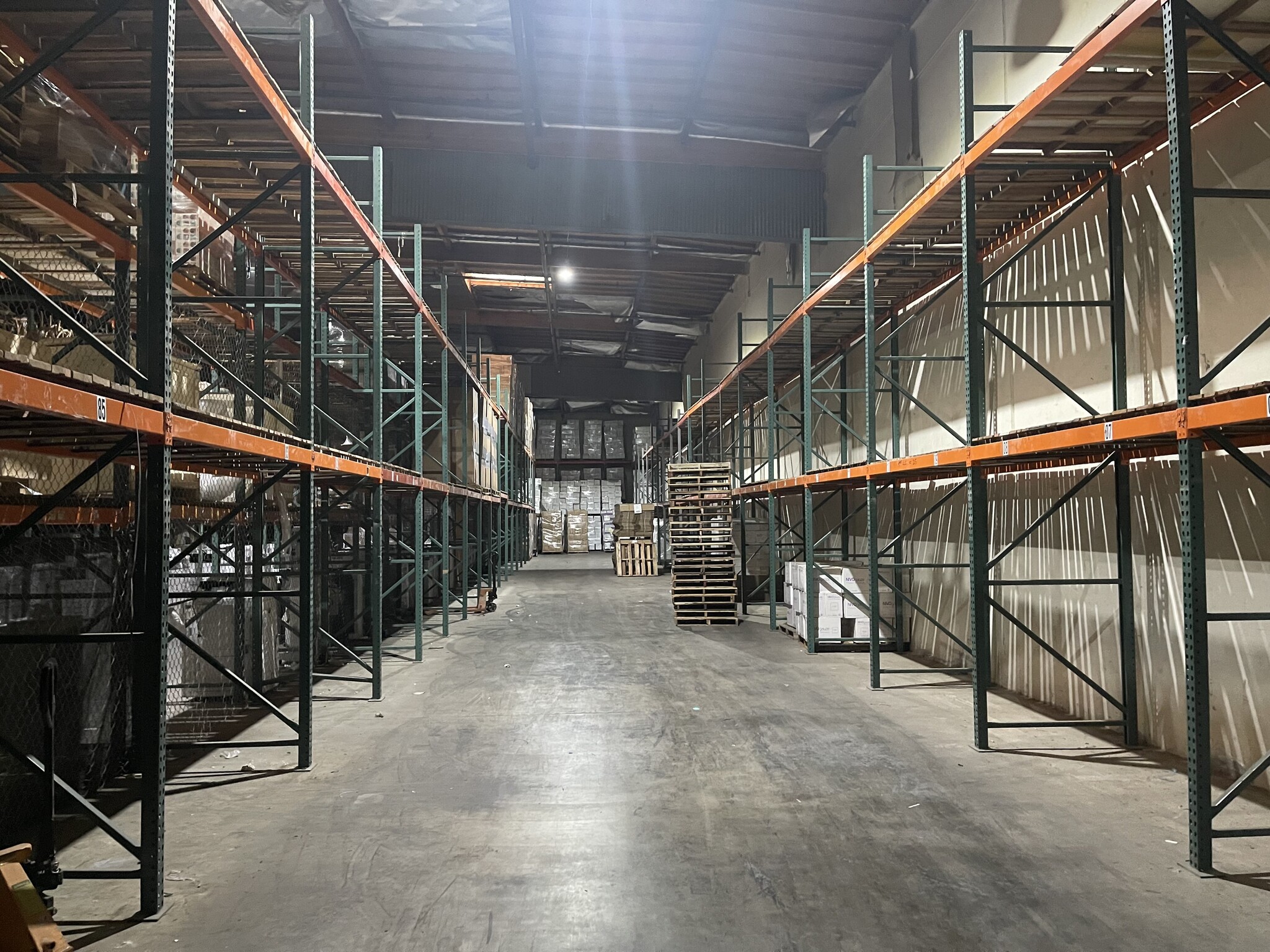 711 E Rosecrans Ave, Los Angeles, CA à louer Photo intérieure– Image 1 sur 1