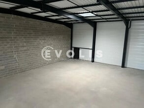 780 Allée Des Cedres, Saint-Vulbas à louer Photo intérieure– Image 2 sur 4