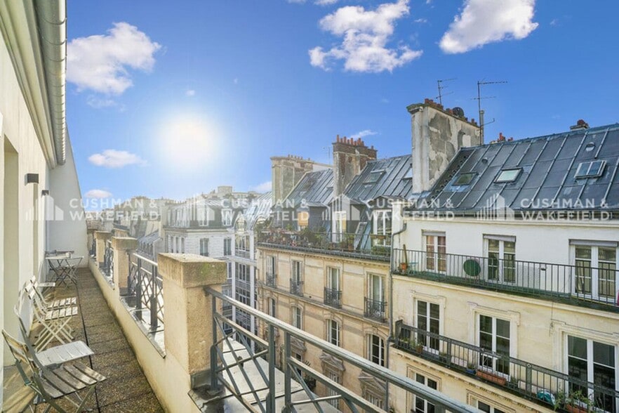50 Rue De Paradis, Paris à louer - Photo de l’immeuble – Image 3 sur 18