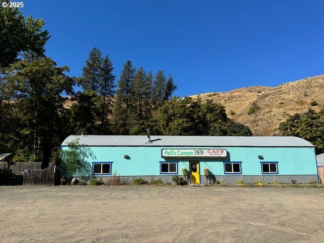 53943 Highway 86, Halfway, OR à vendre Photo de l’immeuble– Image 1 sur 28