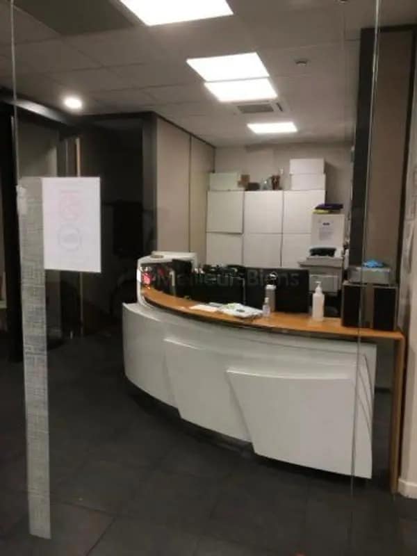 Local commercial dans Villeurbanne à vendre Photo intérieure– Image 1 sur 9