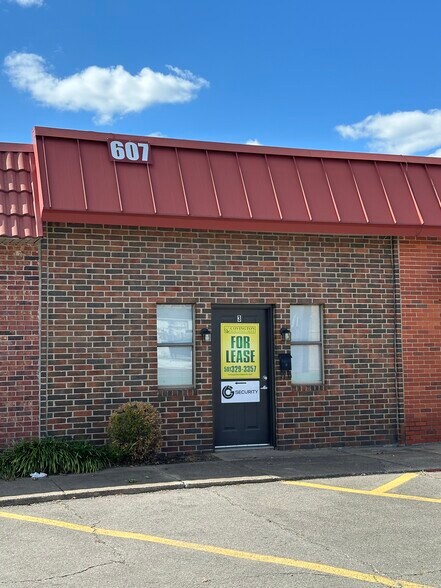 607 Harkrider St, Conway, AR à louer - Photo de l’immeuble – Image 2 sur 3