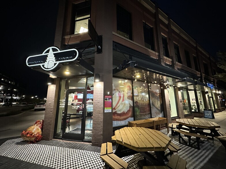 801 E Douglas Ave, Wichita, KS à louer - Photo de l’immeuble – Image 3 sur 4