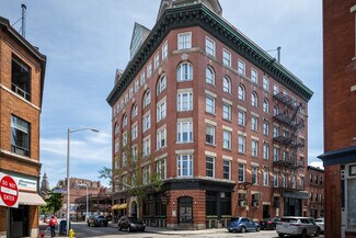 Plus de détails pour 50-56 Pine St, Providence, RI - Bureau à vendre