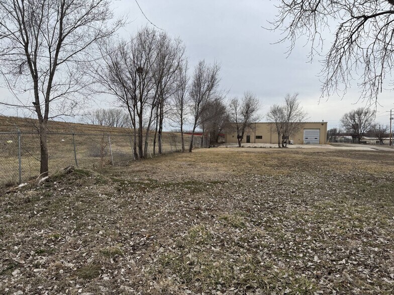 225 NW Curtis St, Topeka, KS à vendre - Photo de l’immeuble – Image 3 sur 16