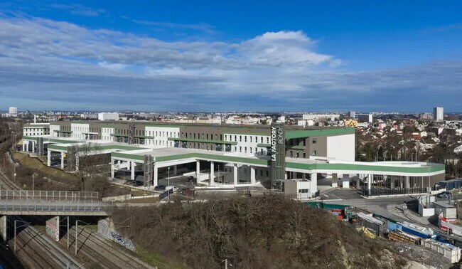 Plus de détails pour Bureau, Local d'activités à louer