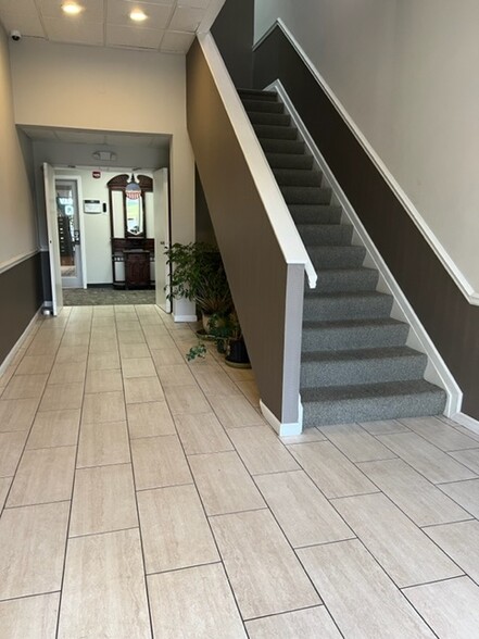 640 Spence Ln, Nashville, TN à louer - Photo intérieure – Image 2 sur 9