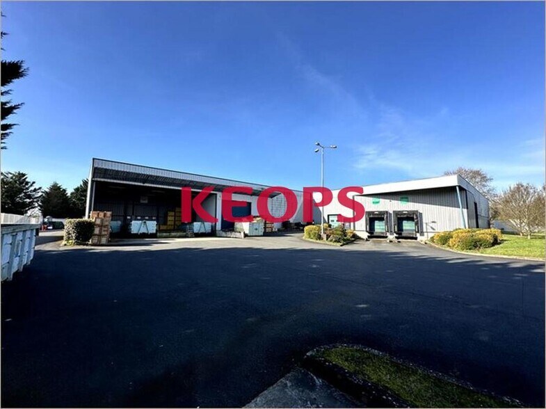 2 Rue Denis Papin, Châtellerault à vendre - Photo de l’immeuble – Image 3 sur 7
